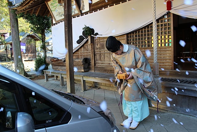 お車のお祓い 柏原八幡宮公式サイト 厄除け 家内安全 勝負必勝 丹波柏原の厄神さん 兵庫県丹波市